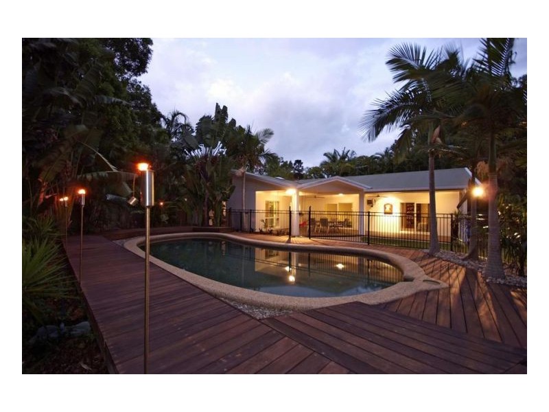 39 Clifton Rd, Clifton Beach QLD 4879