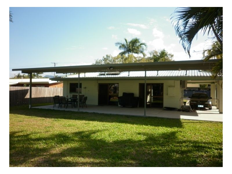 26 STIRLING STREET, Whitfield QLD 4870