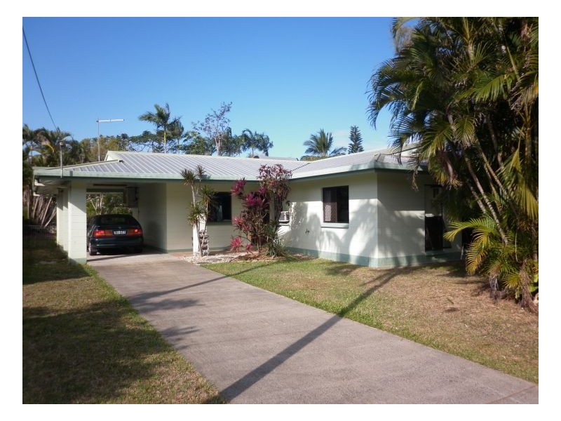 26 STIRLING STREET, Whitfield QLD 4870