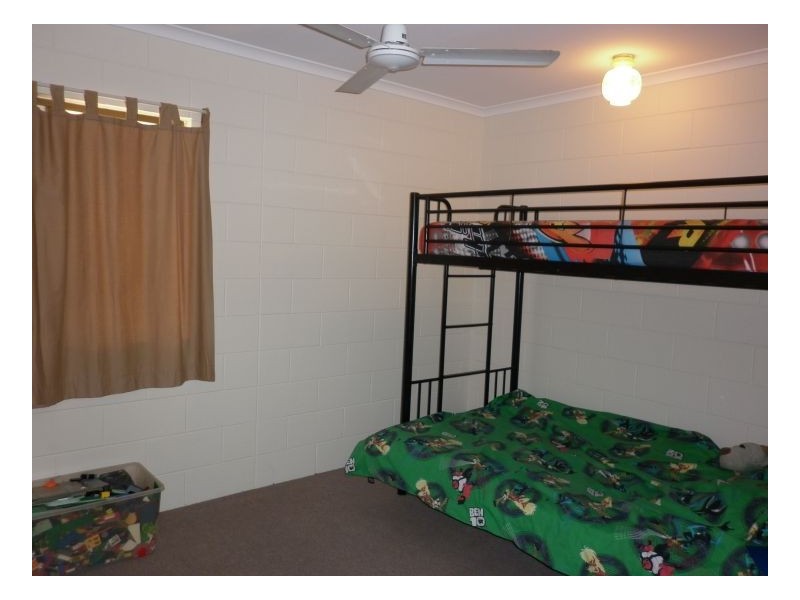 26 STIRLING STREET, Whitfield QLD 4870