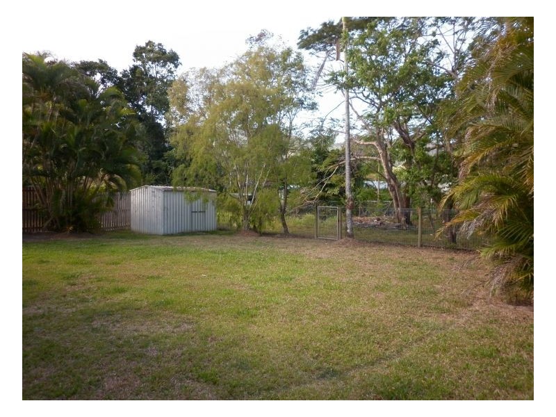 26 STIRLING STREET, Whitfield QLD 4870