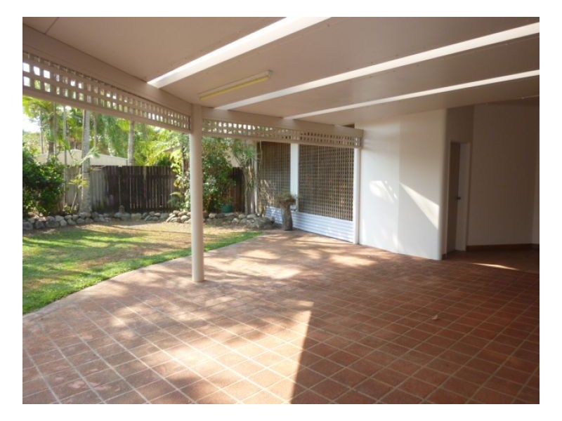 5 AVOCA CLOSE, Kewarra Beach QLD 4879