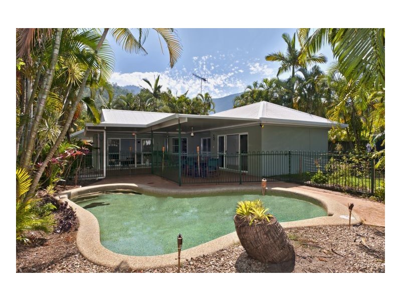 6 FLORA CLOSE, Clifton Beach QLD 4879