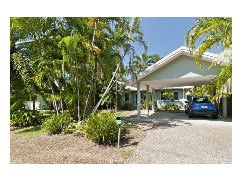 6 FLORA CLOSE, Clifton Beach QLD 4879