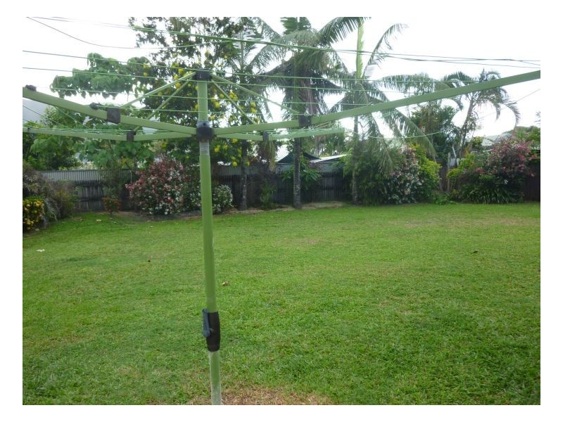 3 Greenford Cl, Brinsmead QLD 4870