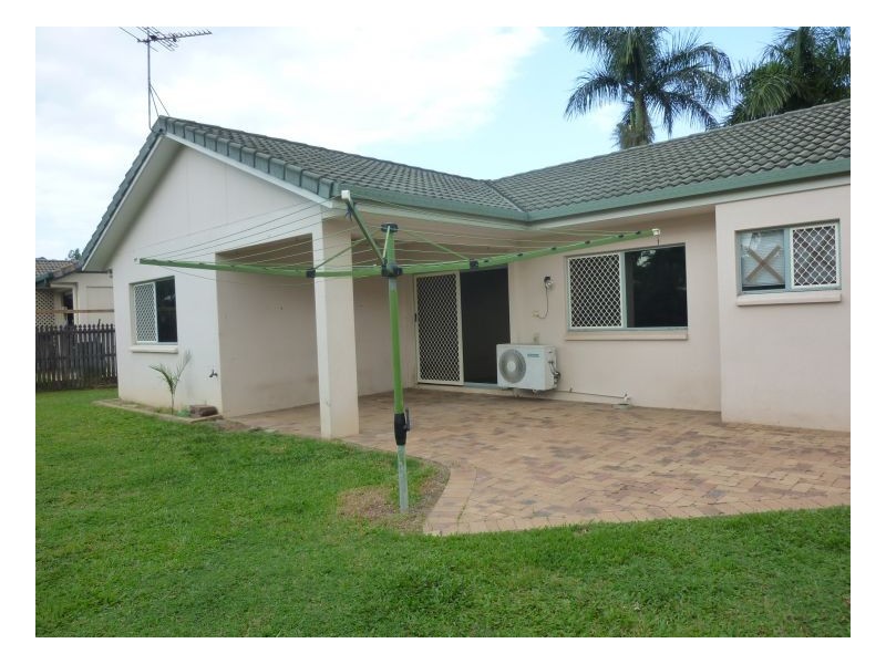 3 Greenford Cl, Brinsmead QLD 4870