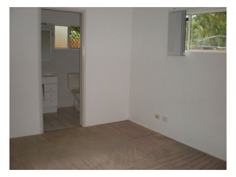 24 Bramble Street, Clifton Beach QLD 4879