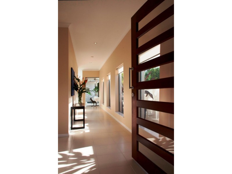 74 CASCADE BOULEVARD, Palm Cove QLD 4879