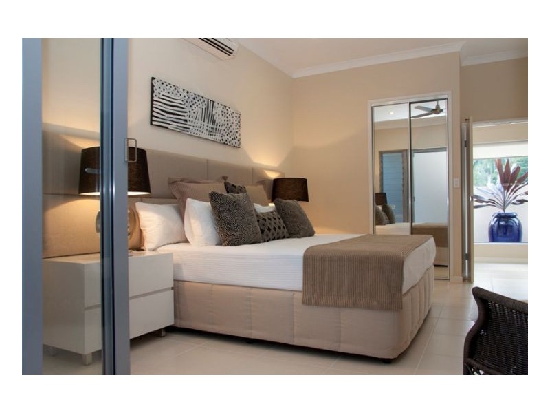 74 CASCADE BOULEVARD, Palm Cove QLD 4879