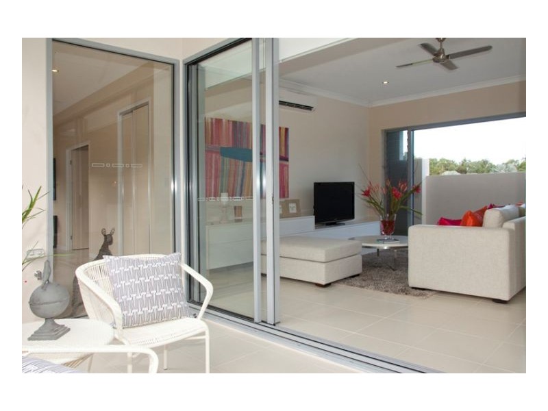 74 CASCADE BOULEVARD, Palm Cove QLD 4879