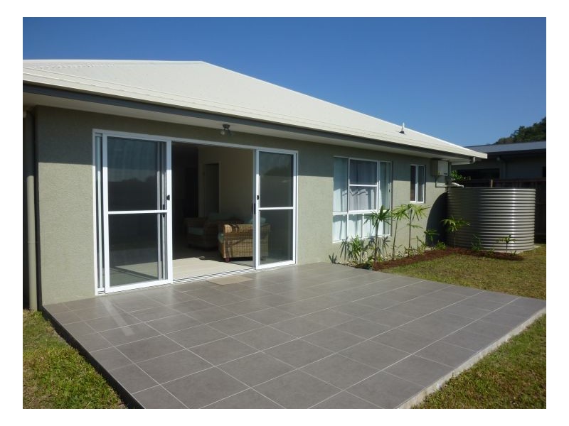 15 Seaways Close, Trinity Beach QLD 4879
