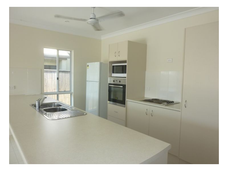 15 Seaways Close, Trinity Beach QLD 4879