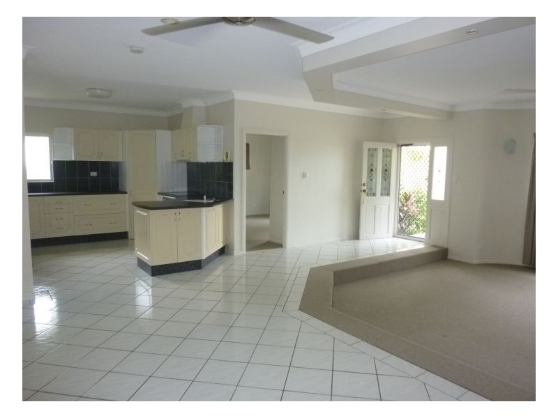 33 Cabarita Street, Kewarra Beach QLD 4879