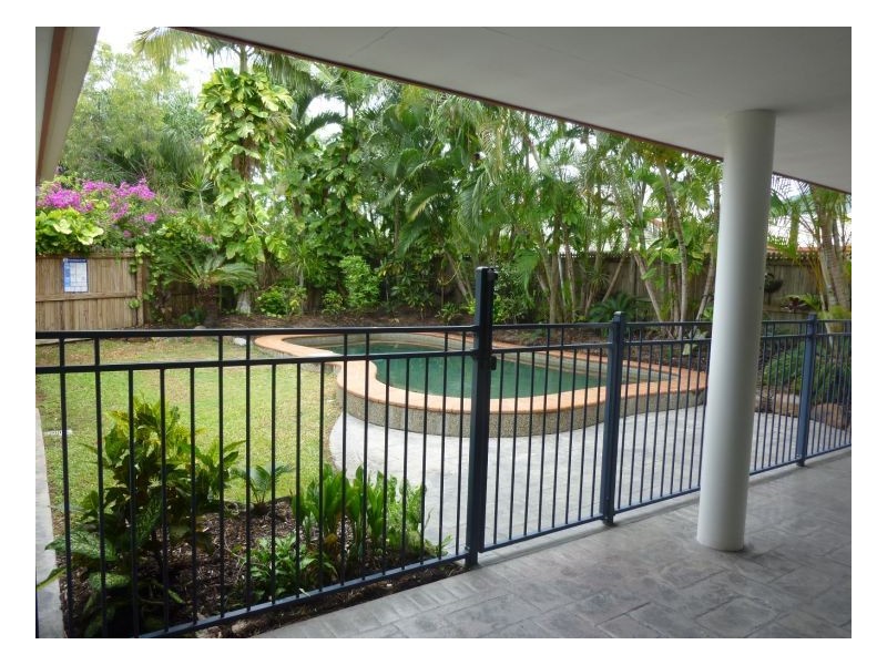 33 Cabarita Street, Kewarra Beach QLD 4879