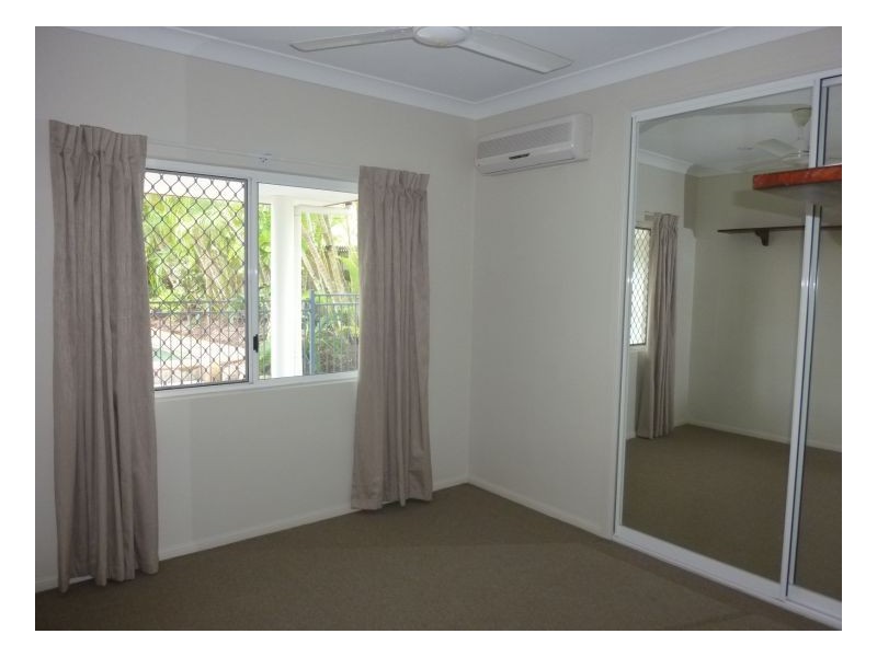 33 Cabarita Street, Kewarra Beach QLD 4879