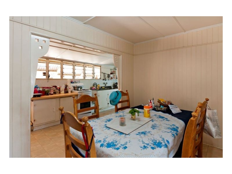 Westcourt QLD 4870