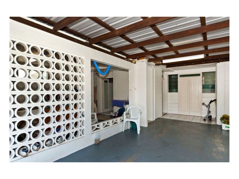 Westcourt QLD 4870