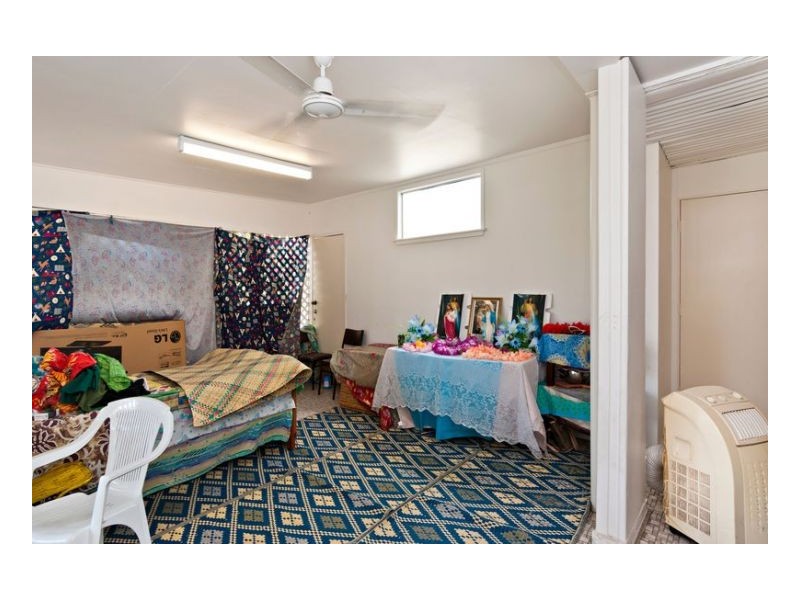 Westcourt QLD 4870