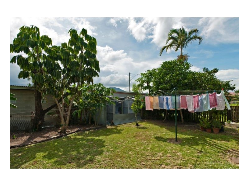 Westcourt QLD 4870