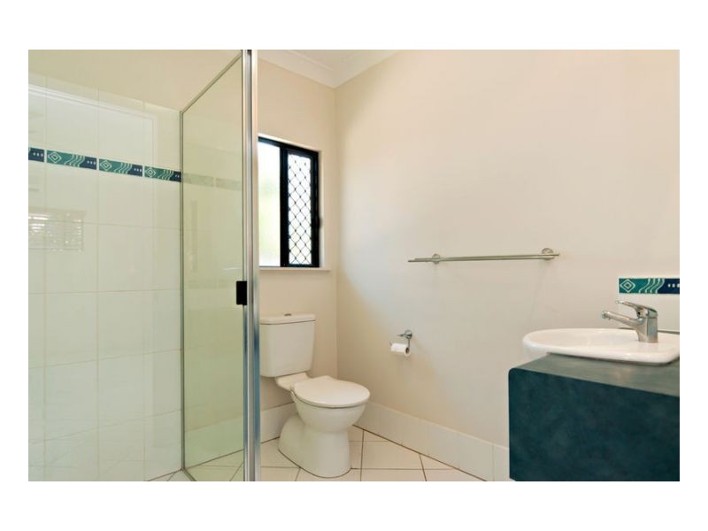 25 Castor St, Clifton Beach QLD 4879