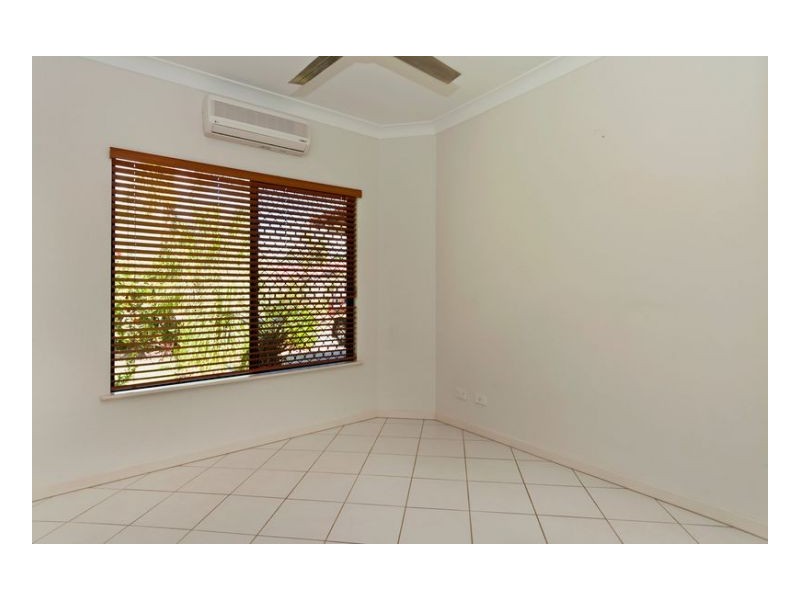 25 Castor St, Clifton Beach QLD 4879