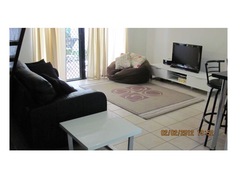 6 65-73 Cedar Rd, Palm Cove QLD 4879