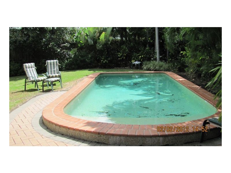 6 65-73 Cedar Rd, Palm Cove QLD 4879