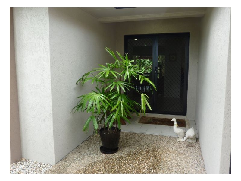 4  IMOOYA PLACE, Trinity Park QLD 4879