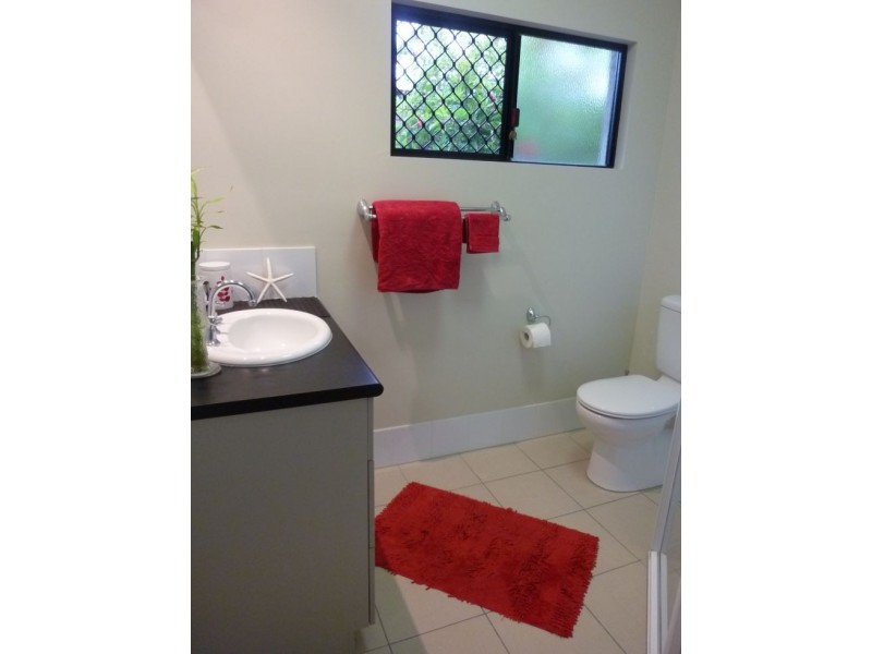 4  IMOOYA PLACE, Trinity Park QLD 4879