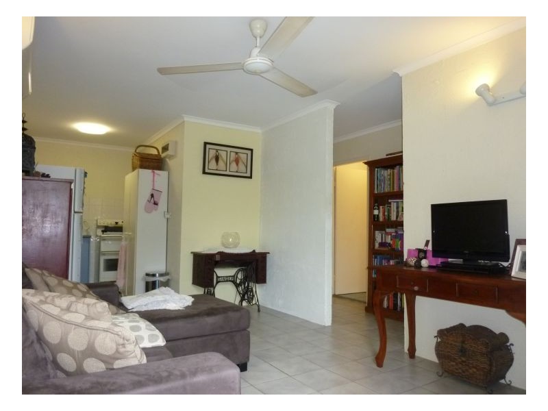 8/126 GREENSLOPES STREET, Edge Hill QLD 4870