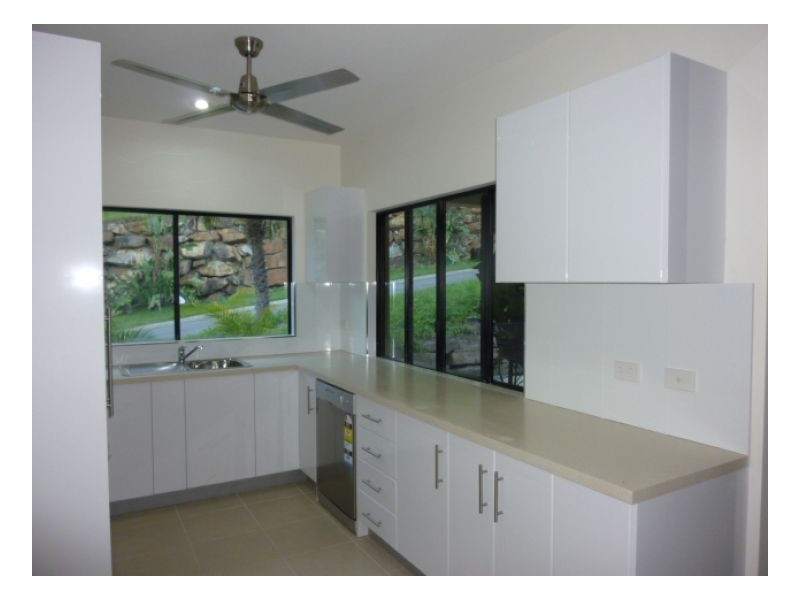 Palm Cove QLD 4879