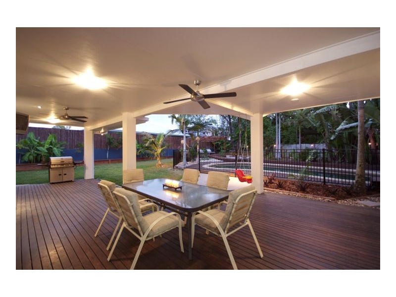 Clifton Beach QLD 4879