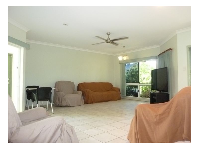 9 Maurice St, Kewarra Beach QLD 4879