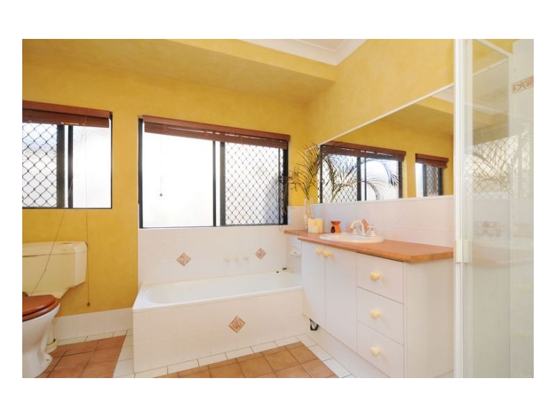 14 CASTAWAYS CLOSE, Kewarra Beach QLD 4879