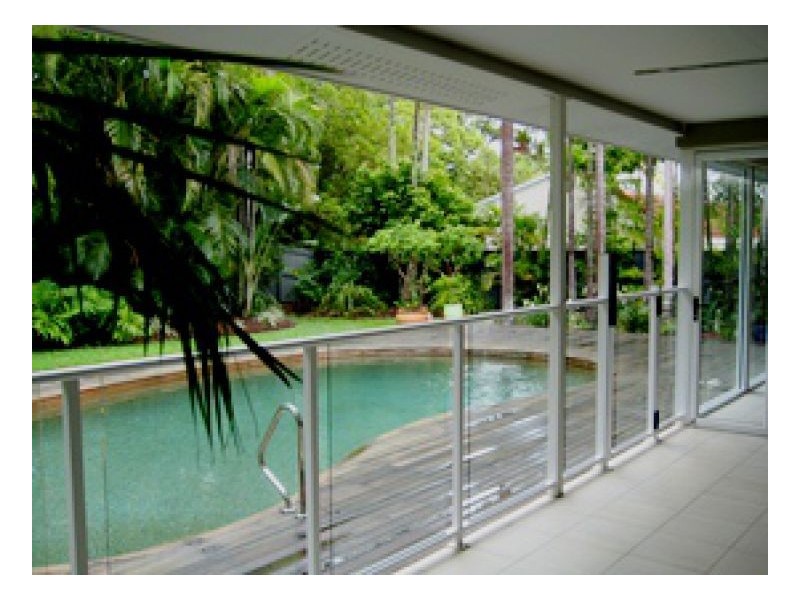 6 LAMBUS STREET, Palm Cove QLD 4879