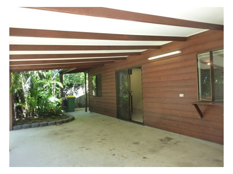6 Cyprea Close, Trinity Beach QLD 4879