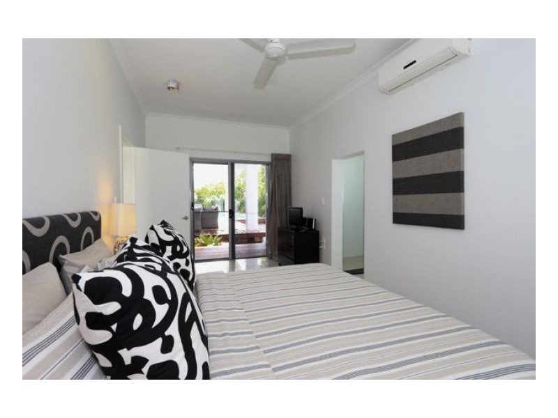 34 TEREBRA STREET, Palm Cove QLD 4879