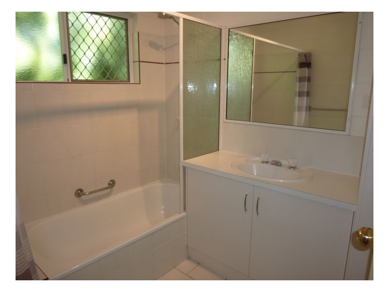 2/49 Albatross Street, Kewarra Beach QLD 4879