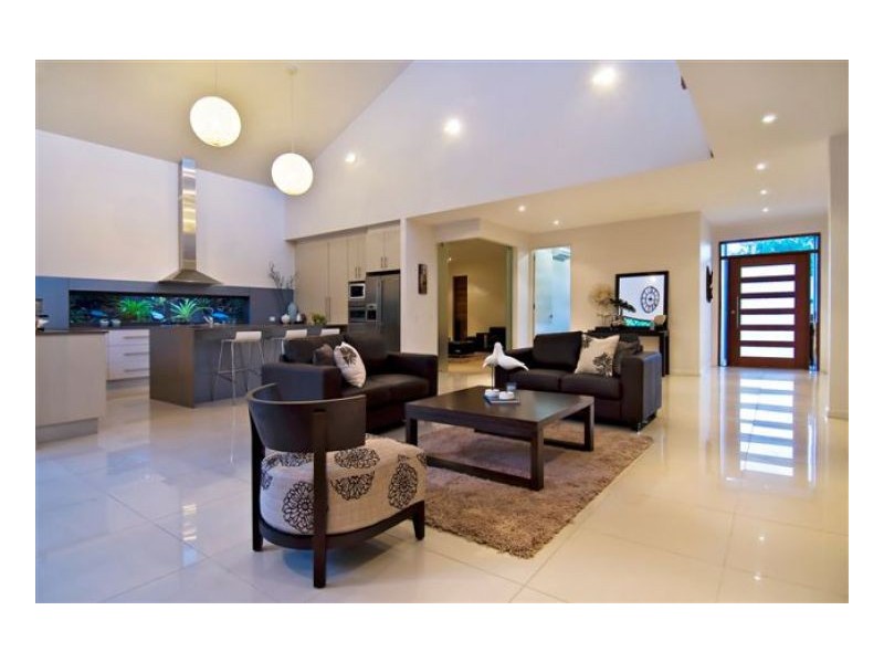29 Aurelia Drive, Palm Cove QLD 4879