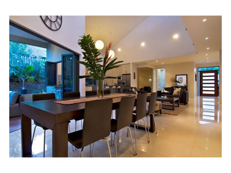 29 Aurelia Drive, Palm Cove QLD 4879