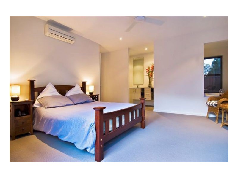 29 Aurelia Drive, Palm Cove QLD 4879