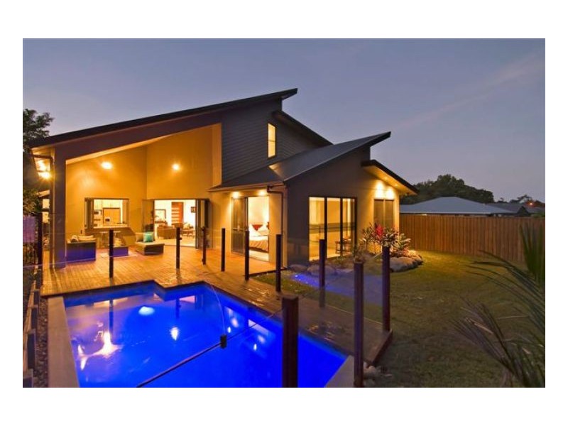 29 Aurelia Drive, Palm Cove QLD 4879