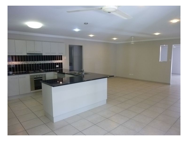 23 Aurelia Drive, Palm Cove QLD 4879