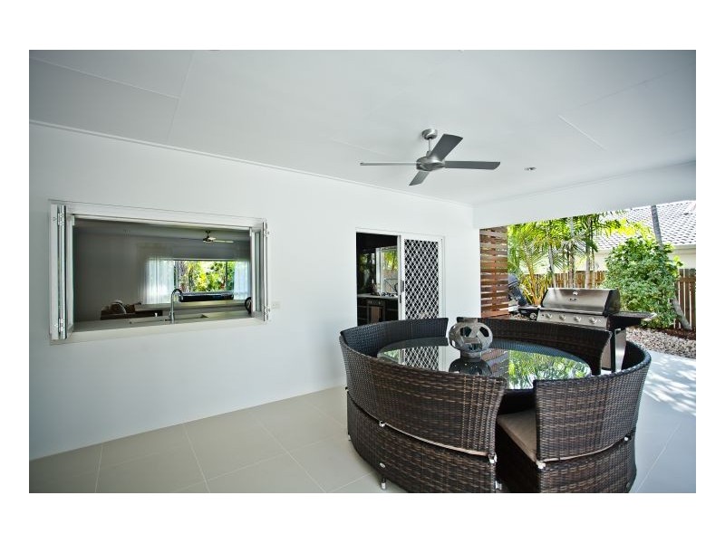 9 Ilse Close, Clifton Beach QLD 4879