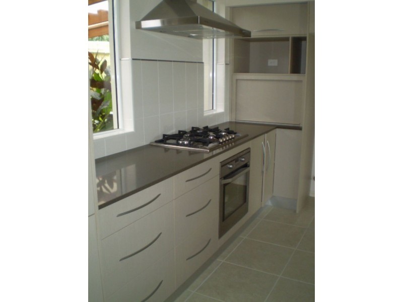 41 Muller St, Palm Cove QLD 4879
