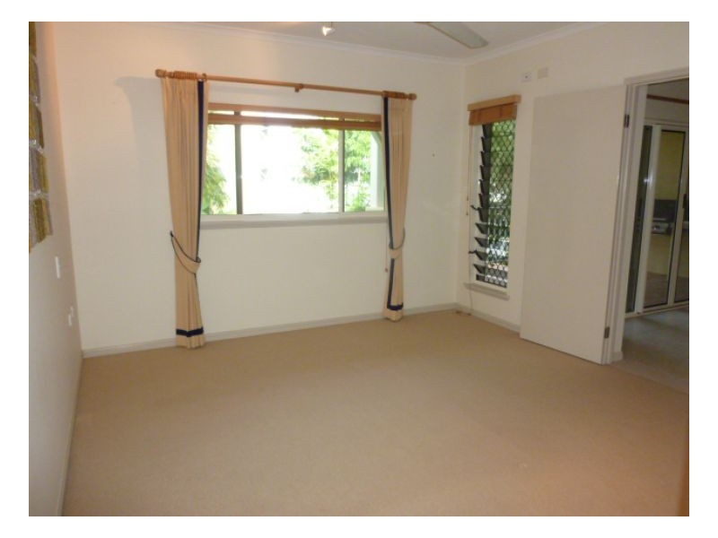 1/77 Arlington Esplanade, Clifton Beach QLD 4879