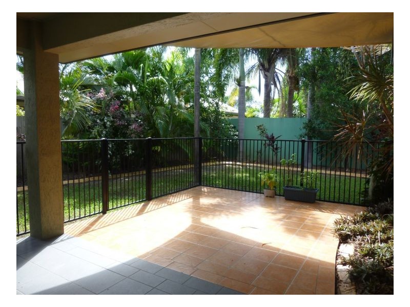 25 Cooya Street, Kewarra Beach QLD 4879