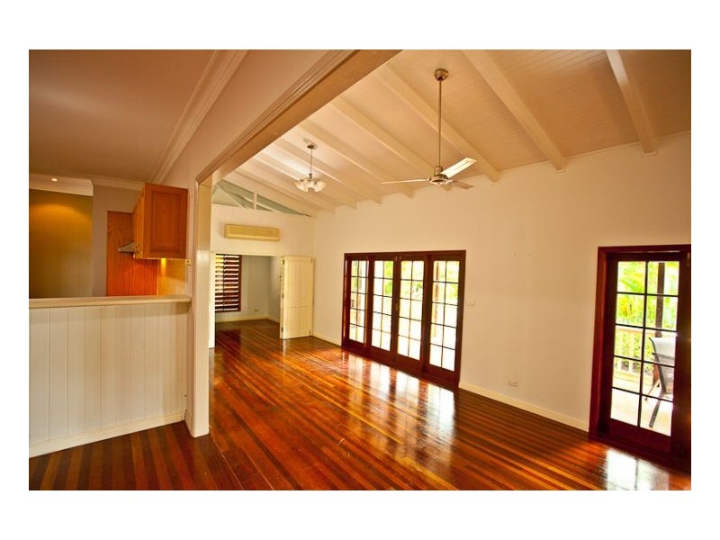 38 Rudder St, Clifton Beach QLD 4879
