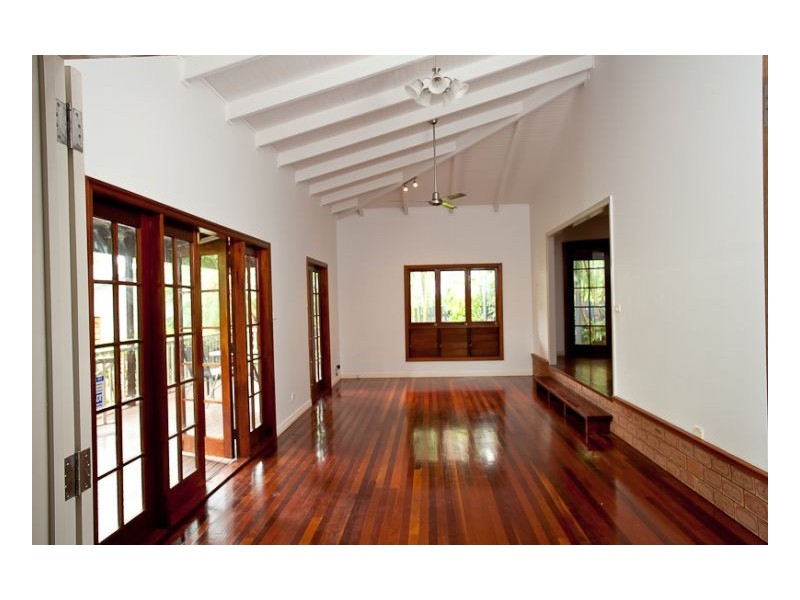 38 Rudder St, Clifton Beach QLD 4879