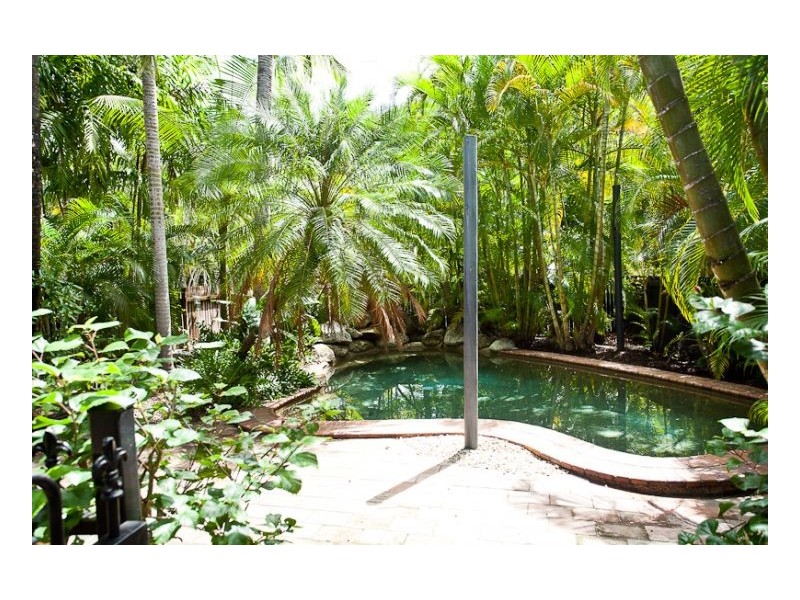 38 Rudder St, Clifton Beach QLD 4879